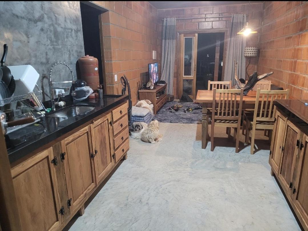 Casa Aconchegante Condominio Fechado Na Natureza Em Sao Roque Mairinque Ngoại thất bức ảnh